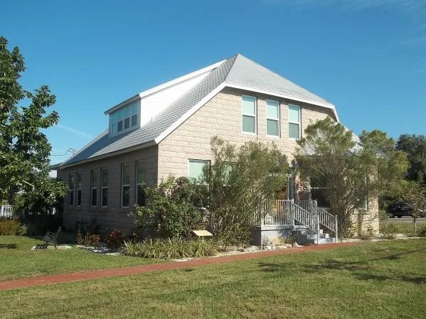 Top dryer vent cleaning services company in Palm Harbor FL - View of a cleaner Palm Harbor air environment after the job is done.